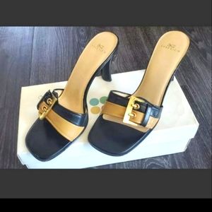 Anne Klein AK2 Black, Tan and Gold Sandal Size 7